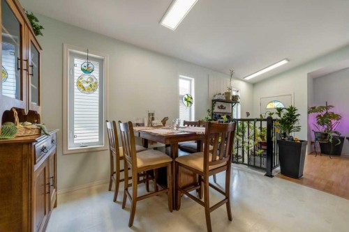 178 Peigan Court West, Lethbridge, AB - Indoor Photo Showing Dining Room