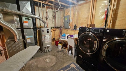 414 Gateway Crescent South, Lethbridge, AB - Indoor