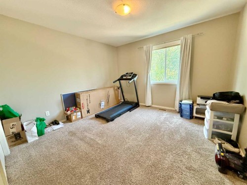 2-109 Silkstone Road West, Lethbridge, AB 
