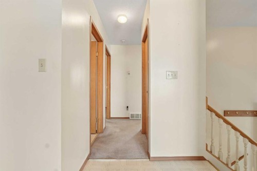 424 53 Avenue, Coalhurst, AB - Indoor Photo Showing Other Room
