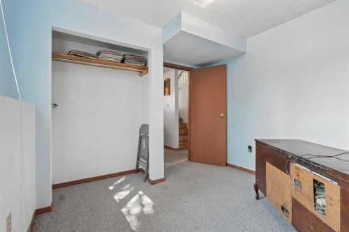 424 53 Avenue, Coalhurst, AB - Indoor Photo Showing Other Room