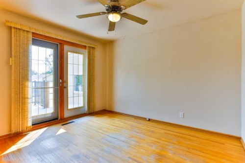 2206 16 Avenue South, Lethbridge, AB - Indoor Photo Showing Other Room