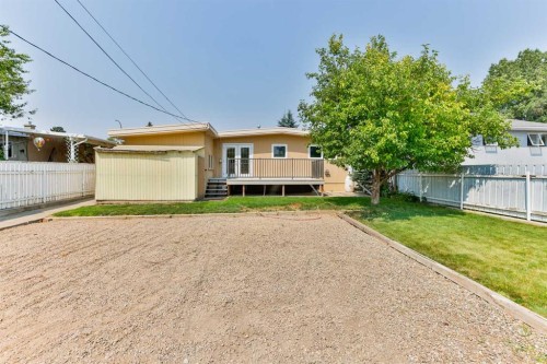 2206 16 Avenue South, Lethbridge, AB - Outdoor With Deck Patio Veranda