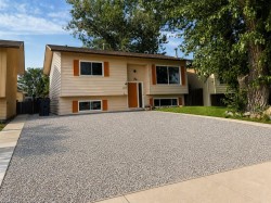 305 51 Avenue Coalhurst, AB T0L 0V0