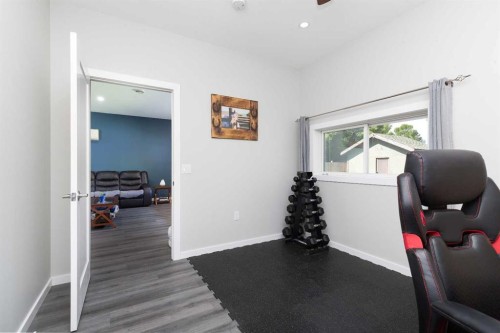 116 S 1 Street West, Magrath, AB - Indoor Photo Showing Office