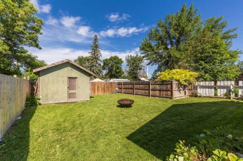 116 S 1 Street West, Magrath, AB - Outdoor