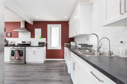 116 S 1 Street West, Magrath, AB - Indoor Photo Showing Kitchen With Double Sink
