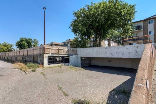 333-1237 4 Avenue South, Lethbridge, AB - Outdoor
