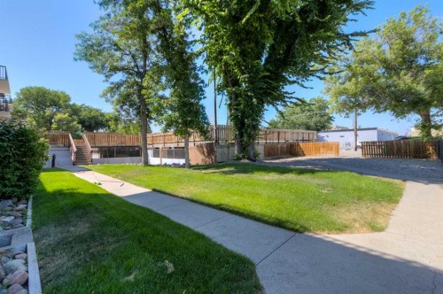 333-1237 4 Avenue South, Lethbridge, AB - Outdoor
