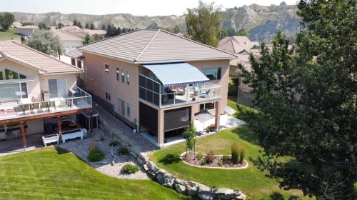 319 Canyon Boulevard West, Lethbridge, AB - Outdoor With Deck Patio Veranda