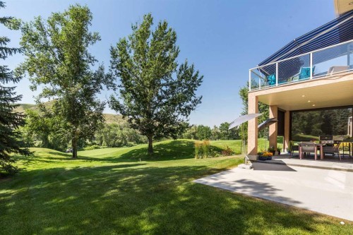 319 Canyon Boulevard West, Lethbridge, AB - Outdoor