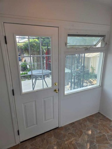511 12C Street North, Lethbridge, AB - Indoor Photo Showing Other Room