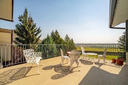 33 Ridgewood Crescent West, Lethbridge, AB - Outdoor With Deck Patio Veranda With Exterior