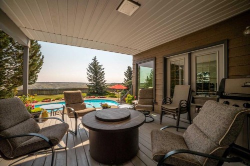 33 Ridgewood Crescent West, Lethbridge, AB - Outdoor With Deck Patio Veranda With Exterior