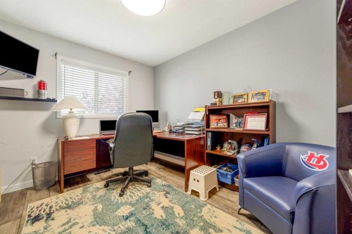 68 Blackfoot Circle West, Lethbridge, AB - Indoor Photo Showing Office