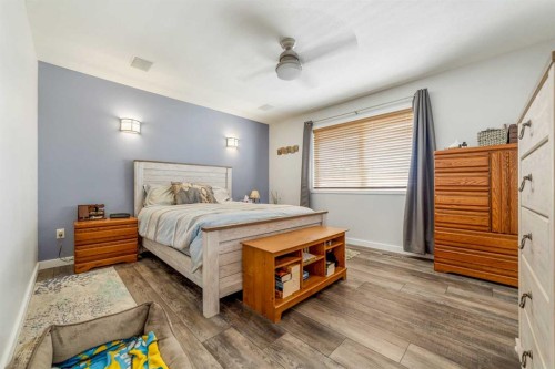 68 Blackfoot Circle West, Lethbridge, AB - Indoor Photo Showing Bedroom