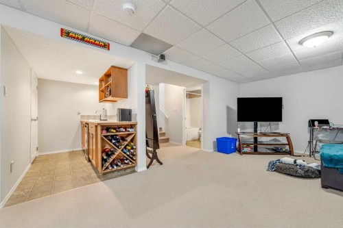 68 Blackfoot Circle West, Lethbridge, AB - Indoor