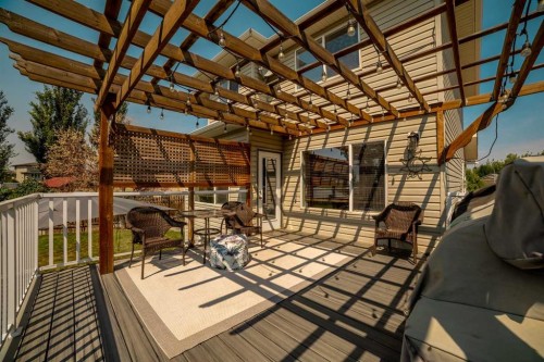 68 Blackfoot Circle West, Lethbridge, AB - Outdoor With Deck Patio Veranda