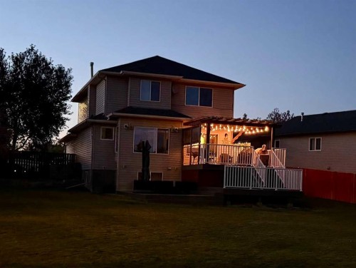 68 Blackfoot Circle West, Lethbridge, AB - Outdoor With Deck Patio Veranda