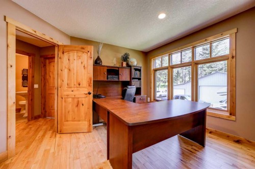 2411 63 Street, Coleman, AB - Indoor Photo Showing Office