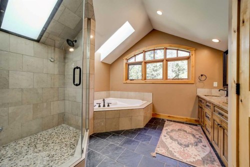2411 63 Street, Coleman, AB - Indoor Photo Showing Bathroom