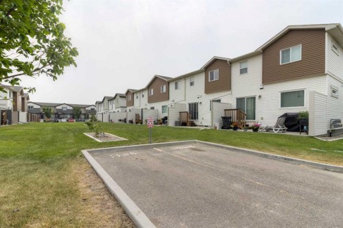4-1220 Keystone, Lethbridge, AB - Outdoor