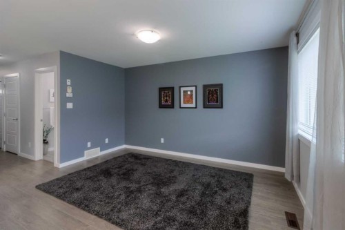 4-1220 Keystone, Lethbridge, AB - Indoor Photo Showing Other Room