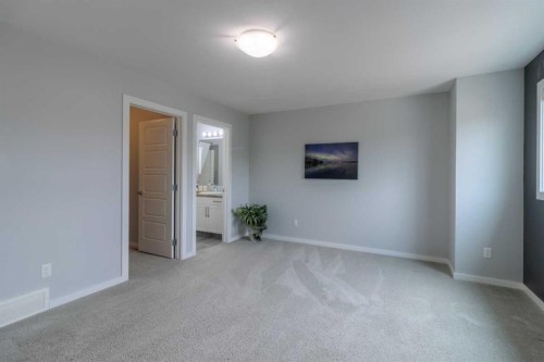 4-1220 Keystone, Lethbridge, AB - Indoor