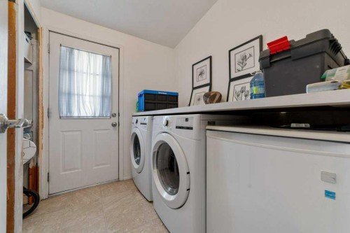 414 Conductor Boulevard, Coaldale, AB 