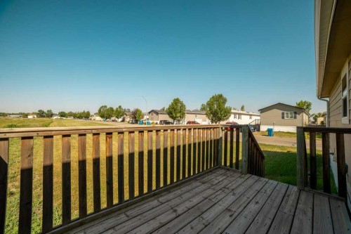414 Conductor Boulevard, Coaldale, AB 