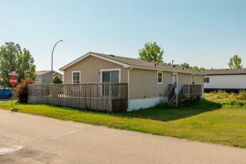 414 Conductor Boulevard, Coaldale, AB 