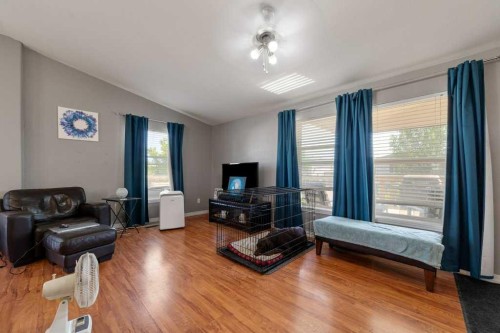 414 Conductor Boulevard, Coaldale, AB 