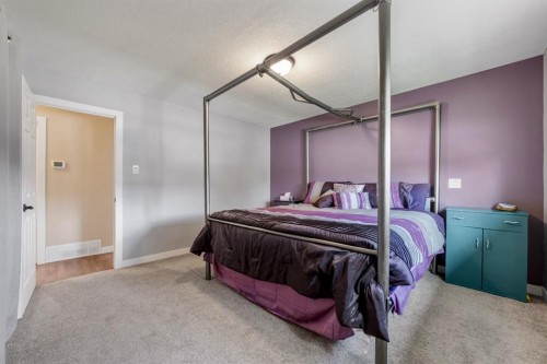 2123 25Th Street, Coaldale, AB - Indoor Photo Showing Bedroom