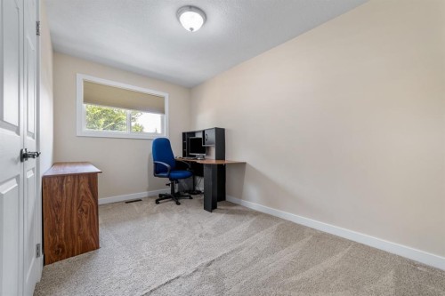 2123 25Th Street, Coaldale, AB - Indoor Photo Showing Office
