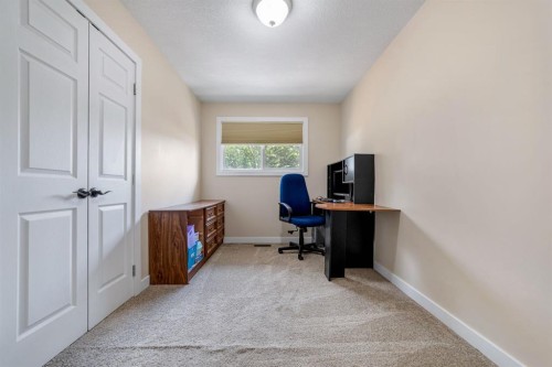2123 25Th Street, Coaldale, AB - Indoor Photo Showing Office