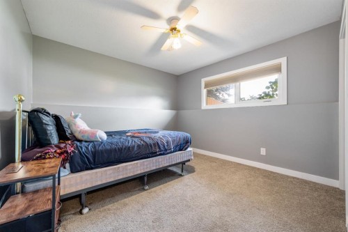 2123 25Th Street, Coaldale, AB - Indoor Photo Showing Bedroom