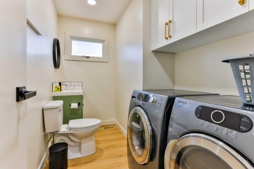 5334 45 Avenue, Taber, AB - Indoor Photo Showing Laundry Room