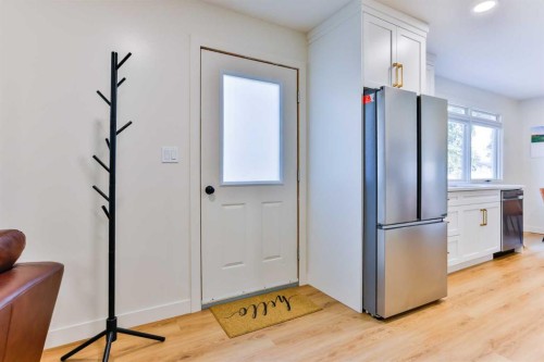 5334 45 Avenue, Taber, AB - Indoor Photo Showing Other Room