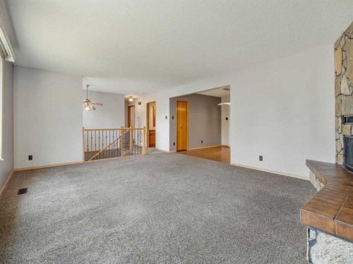 1114 Great Lakes Road South, Lethbridge, AB - Indoor