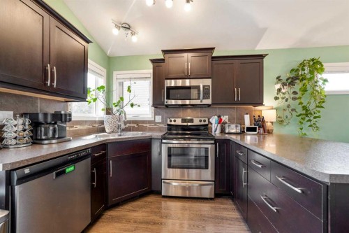 114 Lasalle Terrace West, Lethbridge, AB - Indoor Photo Showing Kitchen With Double Sink