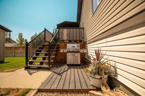 114 Lasalle Terrace West, Lethbridge, AB - Outdoor With Exterior