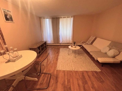 2-222 Mayor Magrath Drive North, Lethbridge, AB - Indoor Photo Showing Other Room