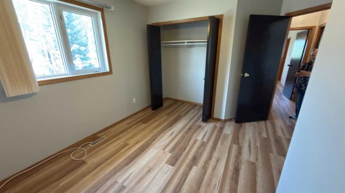 47 Chilcotin Crescent West, Lethbridge, AB - Indoor Photo Showing Other Room