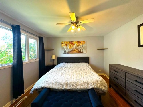 1806 13 Avenue South, Lethbridge, AB - Indoor Photo Showing Bedroom