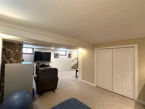 1806 13 Avenue South, Lethbridge, AB - Indoor Photo Showing Basement
