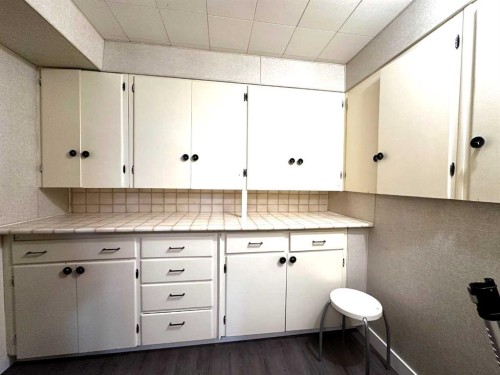 1806 13 Avenue South, Lethbridge, AB - Indoor Photo Showing Other Room
