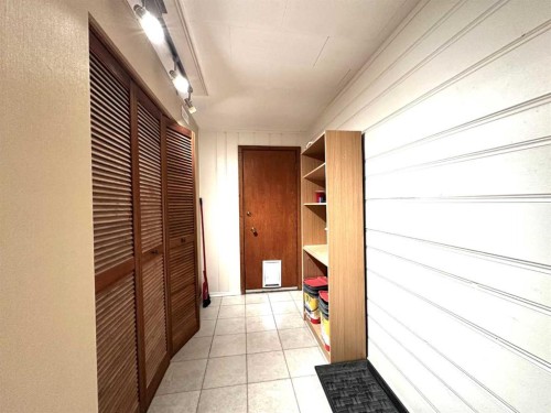 1806 13 Avenue South, Lethbridge, AB - Indoor Photo Showing Other Room
