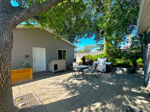 1806 13 Avenue South, Lethbridge, AB - Outdoor