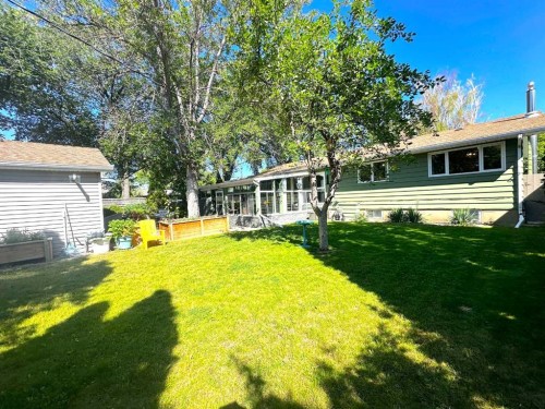 1806 13 Avenue South, Lethbridge, AB - Outdoor