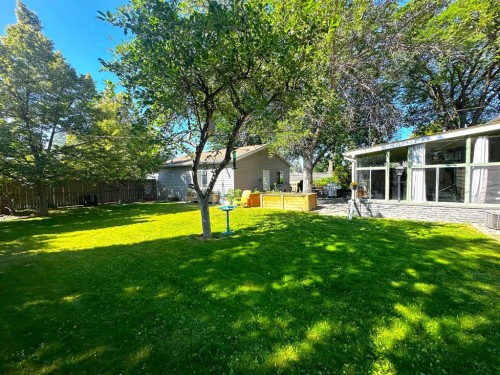 1806 13 Avenue South, Lethbridge, AB - Outdoor